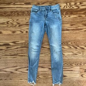 Universal thread Women’s jeans size  00/24 R